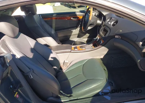 2005 Mercedes-Benz Sl 500 from USA, damaged, VIN WDBSK75F15F103813